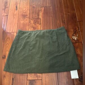 Halara Olive Green Skort w/ Built-In Shorts – XL (NWT)